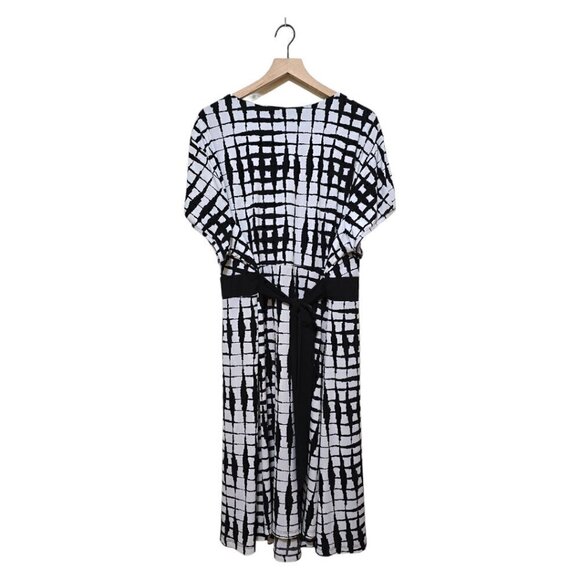 Lane Bryant Black & White Geometric Wrap Top Tie Waist Midi Dress Sz 26/28 - Picture 5 of 9